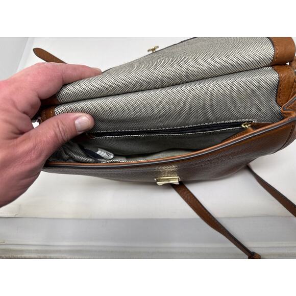 Vince Camuto Crossbody Butter Soft Brown Leather Nice! - Picture 6 of 12